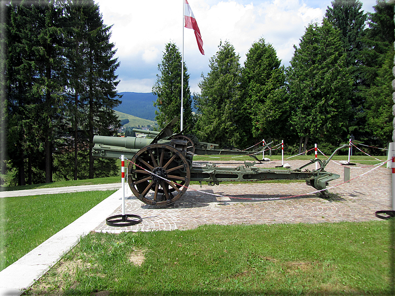 foto Sacrario militare di Asiago